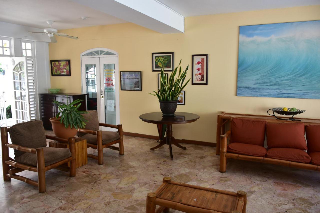 Czar'S Sanctuary- Apt B4 At Sandcastle Ocho Rios Zewnętrze zdjęcie